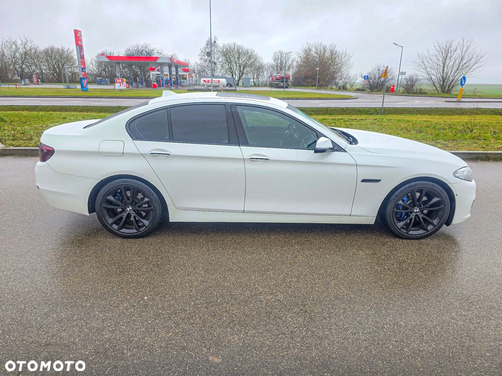 BMW Seria 5 535i xDrive Luxury Line - 33