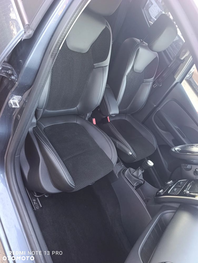 Renault Clio 1.2 16V Limited Plus - 20