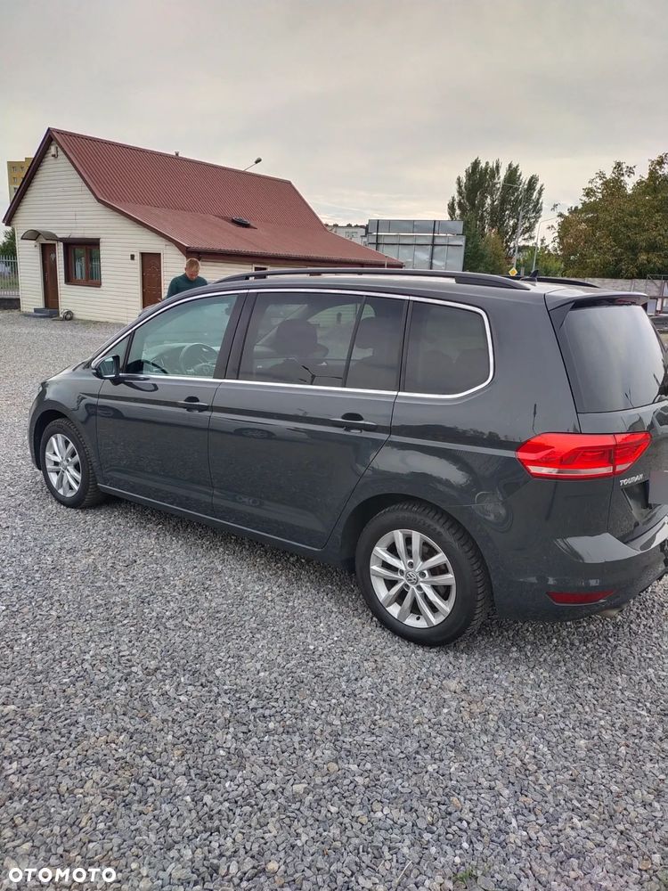 Volkswagen Touran 2.0 TDI BMT Comfortline Plus DSG - 4