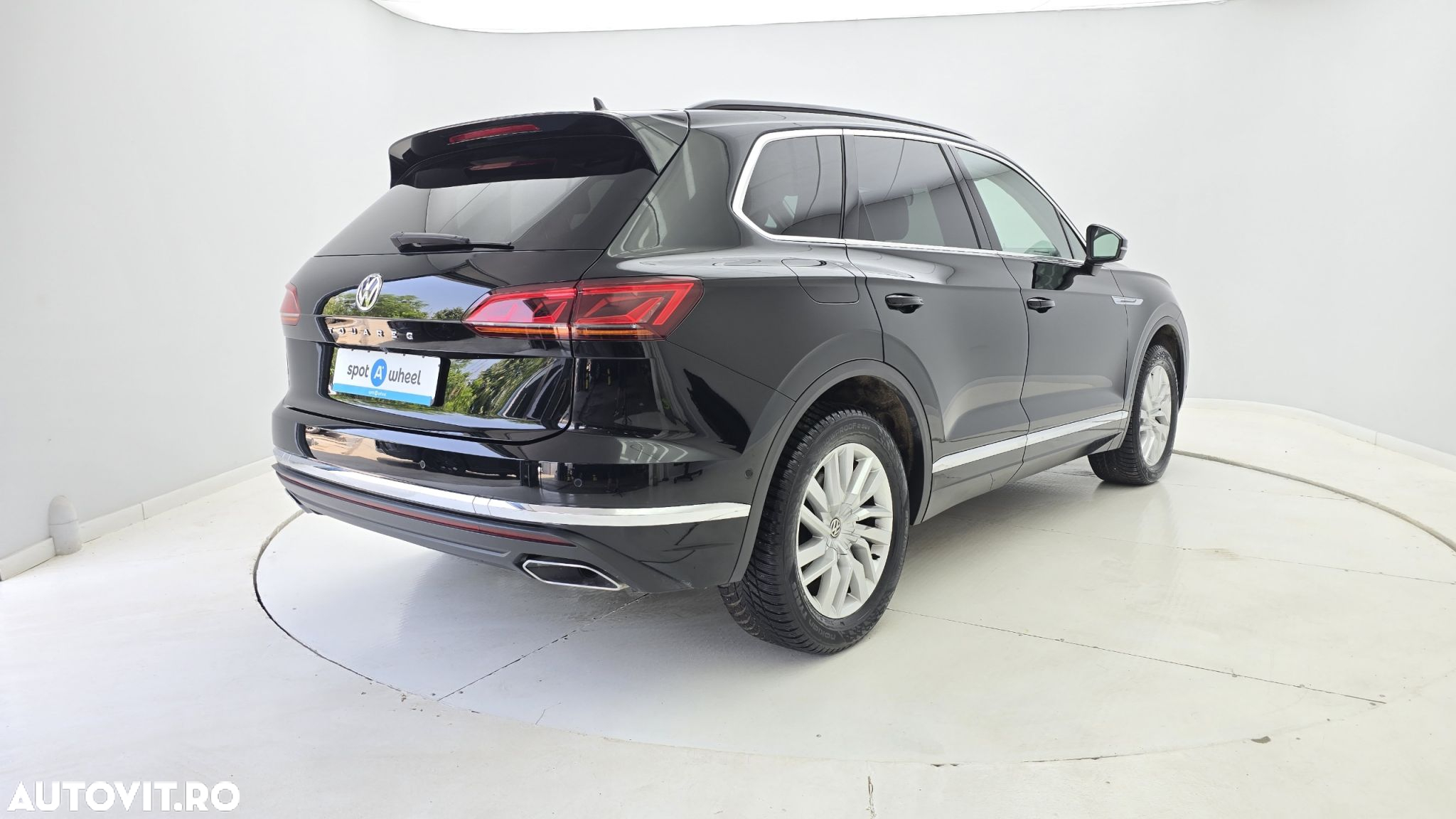 Volkswagen Tiguan - 6