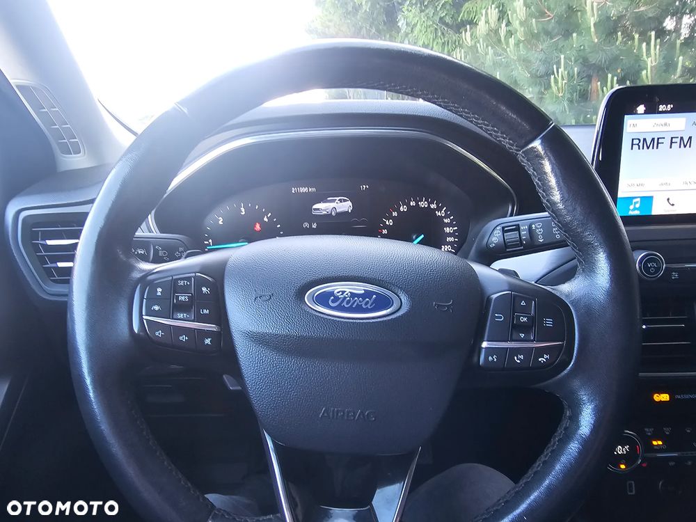 Ford Focus 2.0 TDCi DPF Titanium - 12