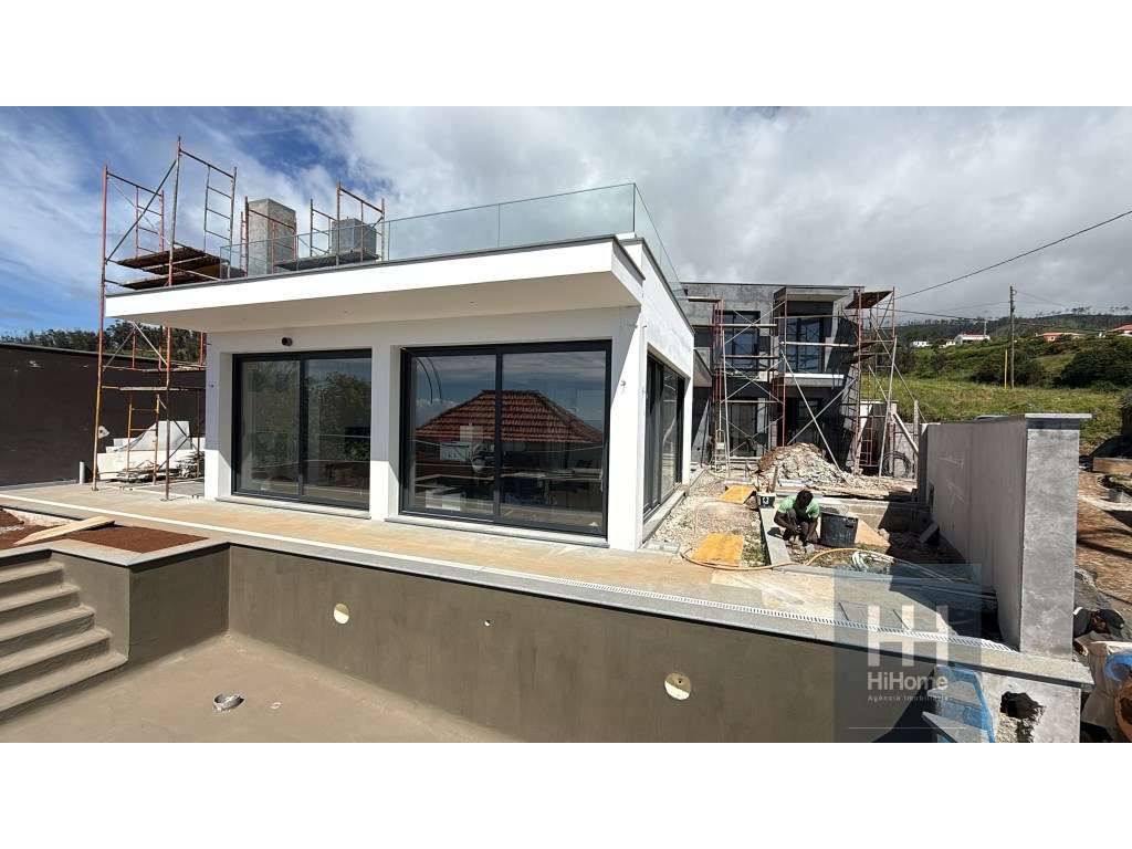 Moradia T3 com piscina na Ponta do Pargo - Grande imagem: 2/32