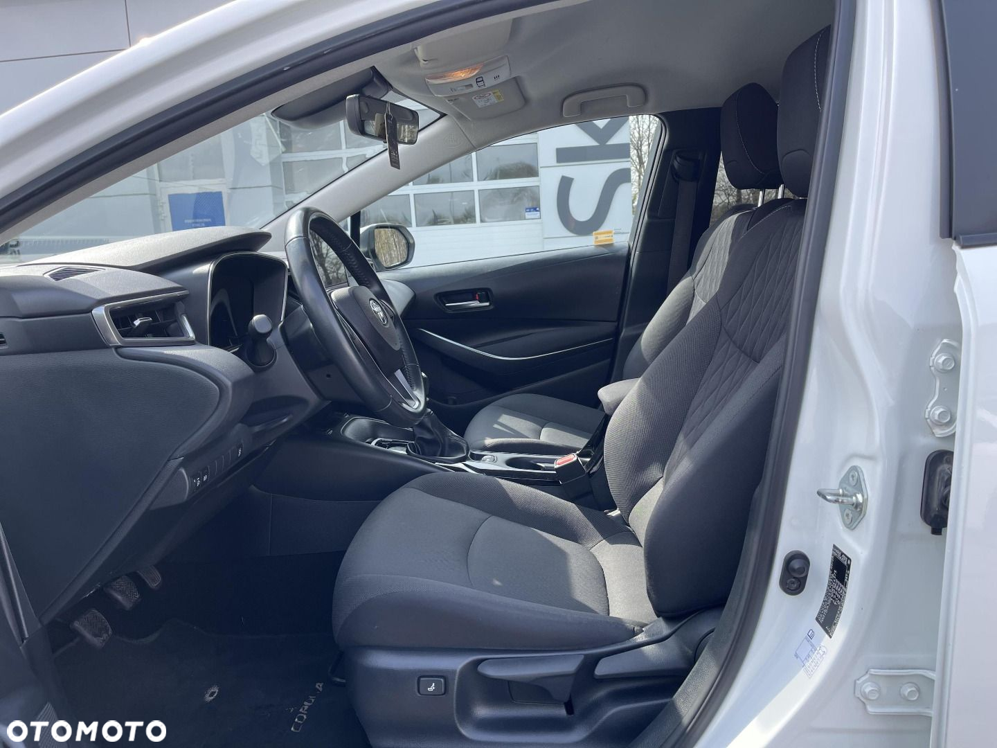 Toyota Corolla - 8