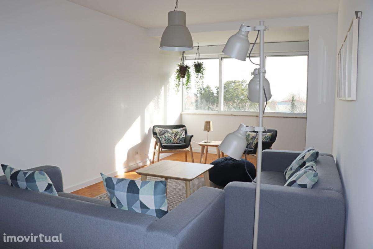 Quarto - localizado em Carcavelos Lisbon - Grande imagem: 5/23