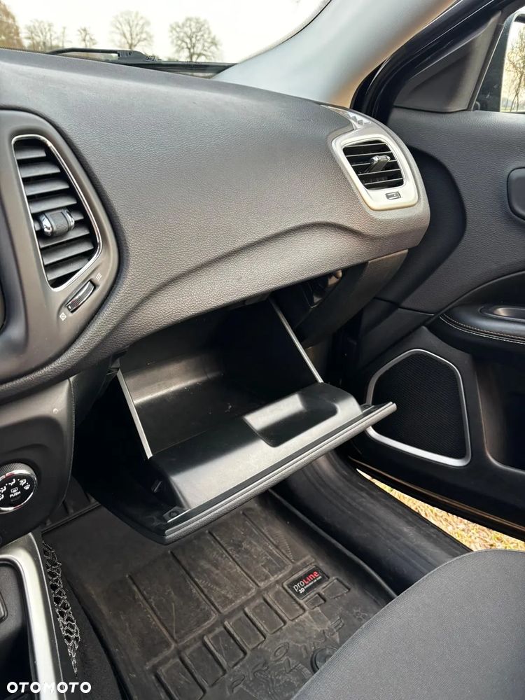 Jeep Compass 1.4 TMair Sport FWD S&S - 24