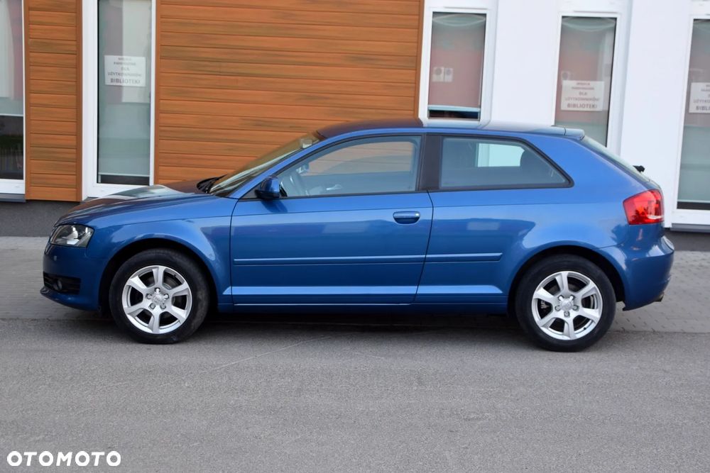 Audi A3 3-drzwiowe 1.6 Ambiente - 7