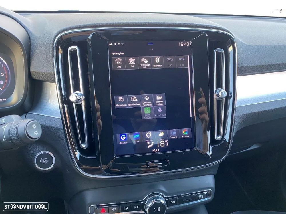 Volvo XC 40 2.0 D3 Momentum Plus - 21