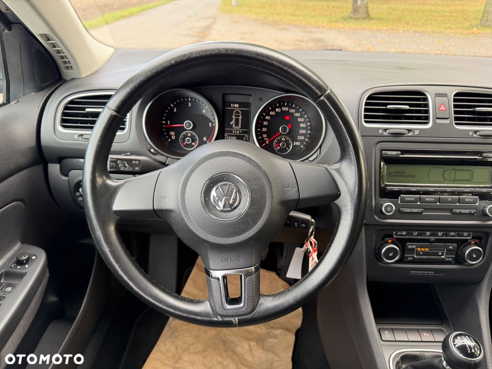 Volkswagen Golf - 19