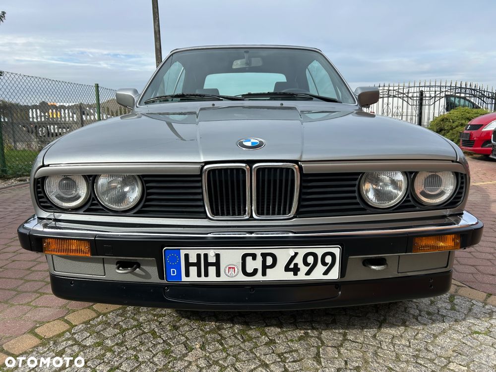 BMW Seria 3 320i - 29