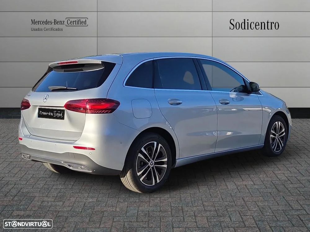 Mercedes-Benz B 250 e - 4