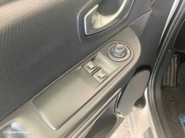 Renault Clio 0.9 TCE Limited - 28