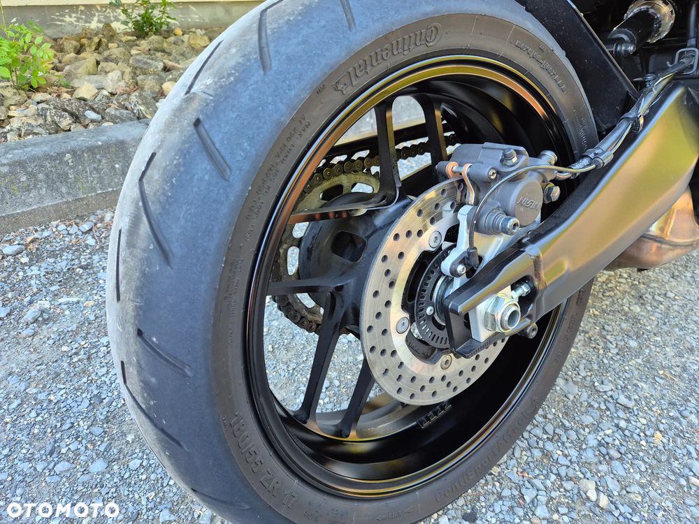 Yamaha XSR - 24