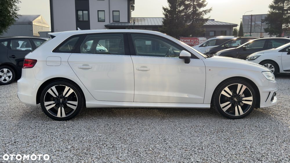 Audi A3 Sportback 2.0 TDI (clean diesel) S line Sportpaket - 9