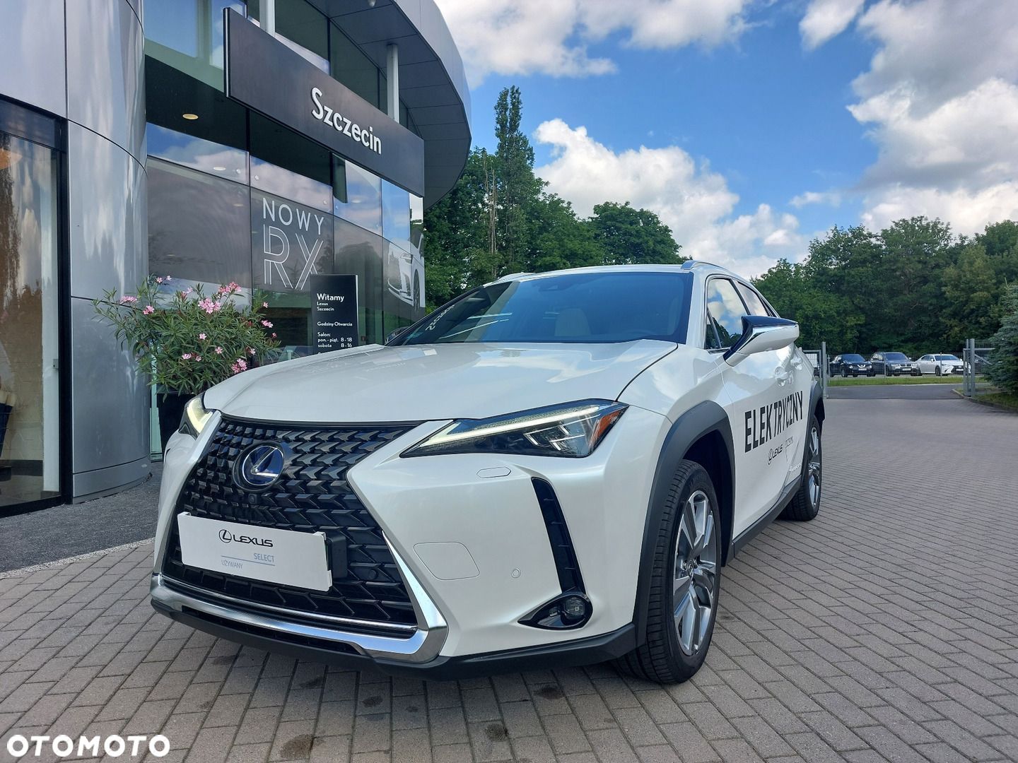 Lexus UX - 1