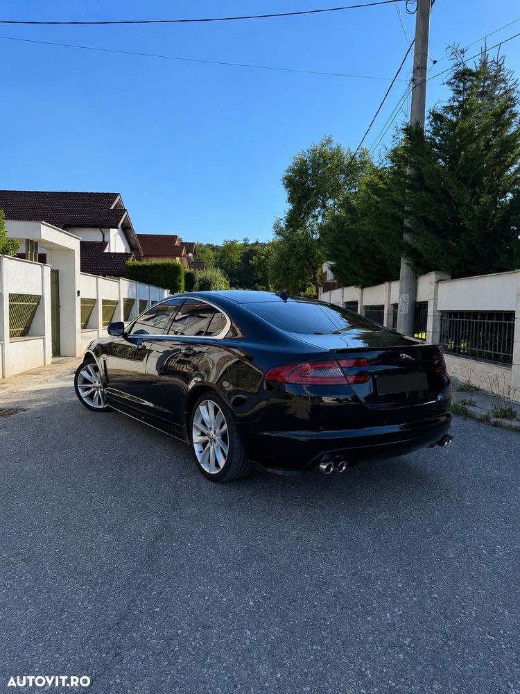 Jaguar XF 2.2D Luxury - 4