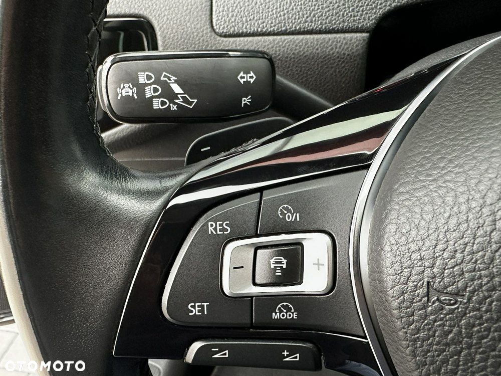 Volkswagen Golf 2.0 TDI (BlueMotion Technology) DSG Highline - 22