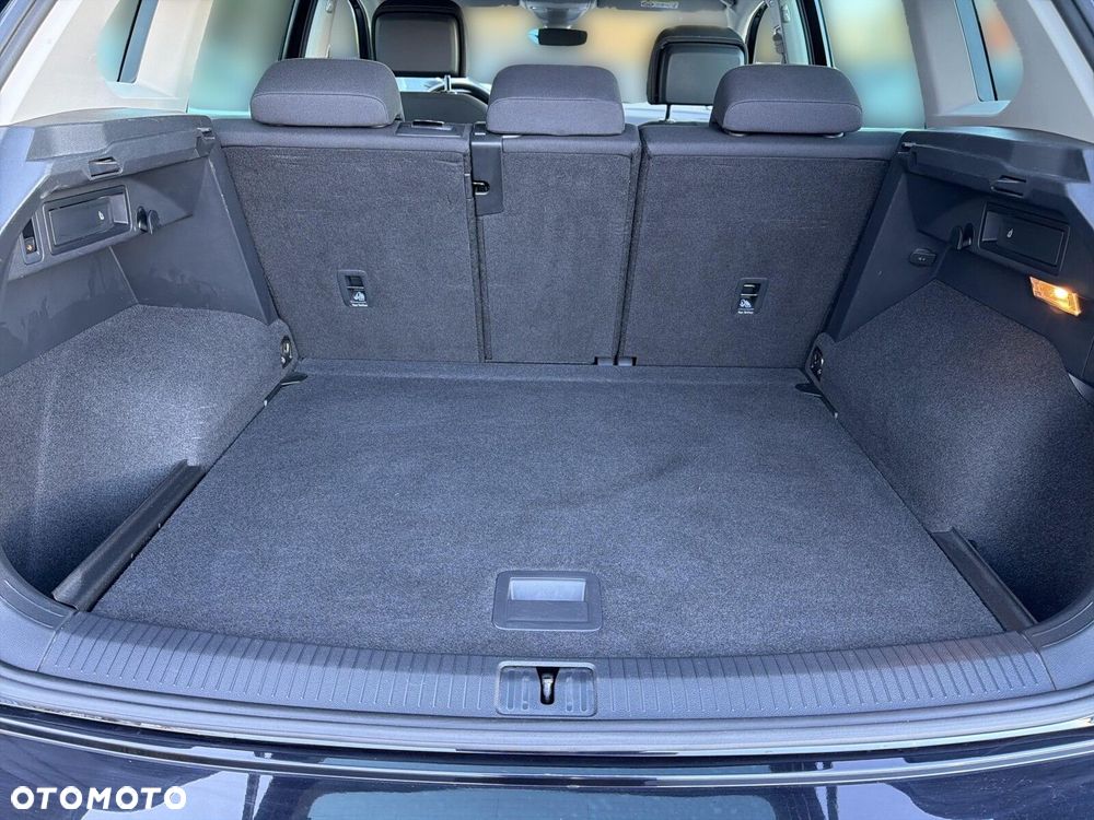 Volkswagen Tiguan - 35