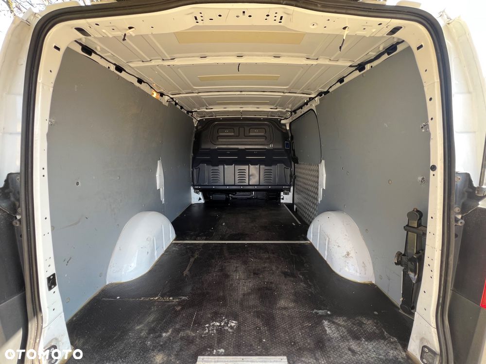 Mercedes-Benz Vito - 17