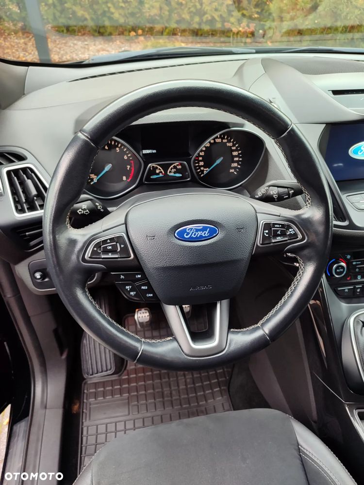 Ford Kuga 1.5 EcoBoost 2x4 ST-Line - 13