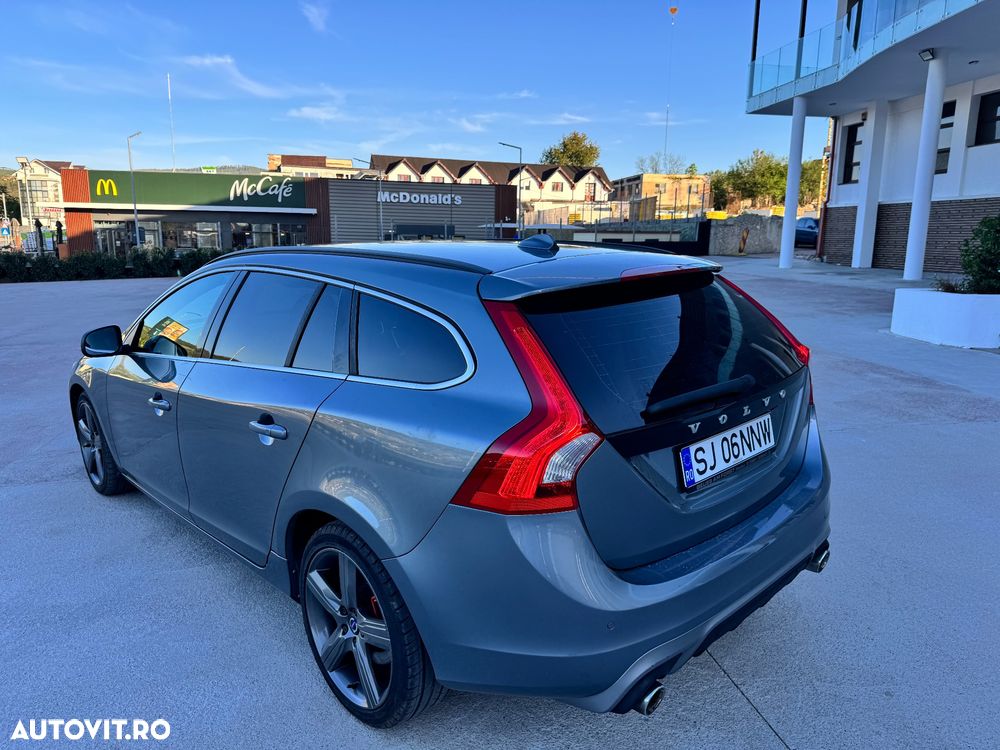 Volvo V60 D4 Geartronic R-Design - 4