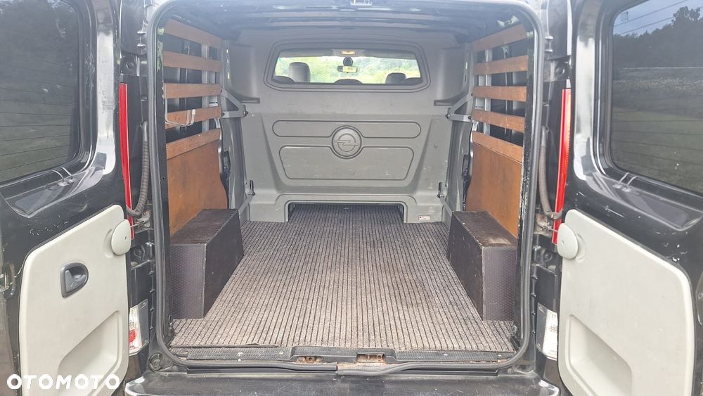 Opel Vivaro - 14