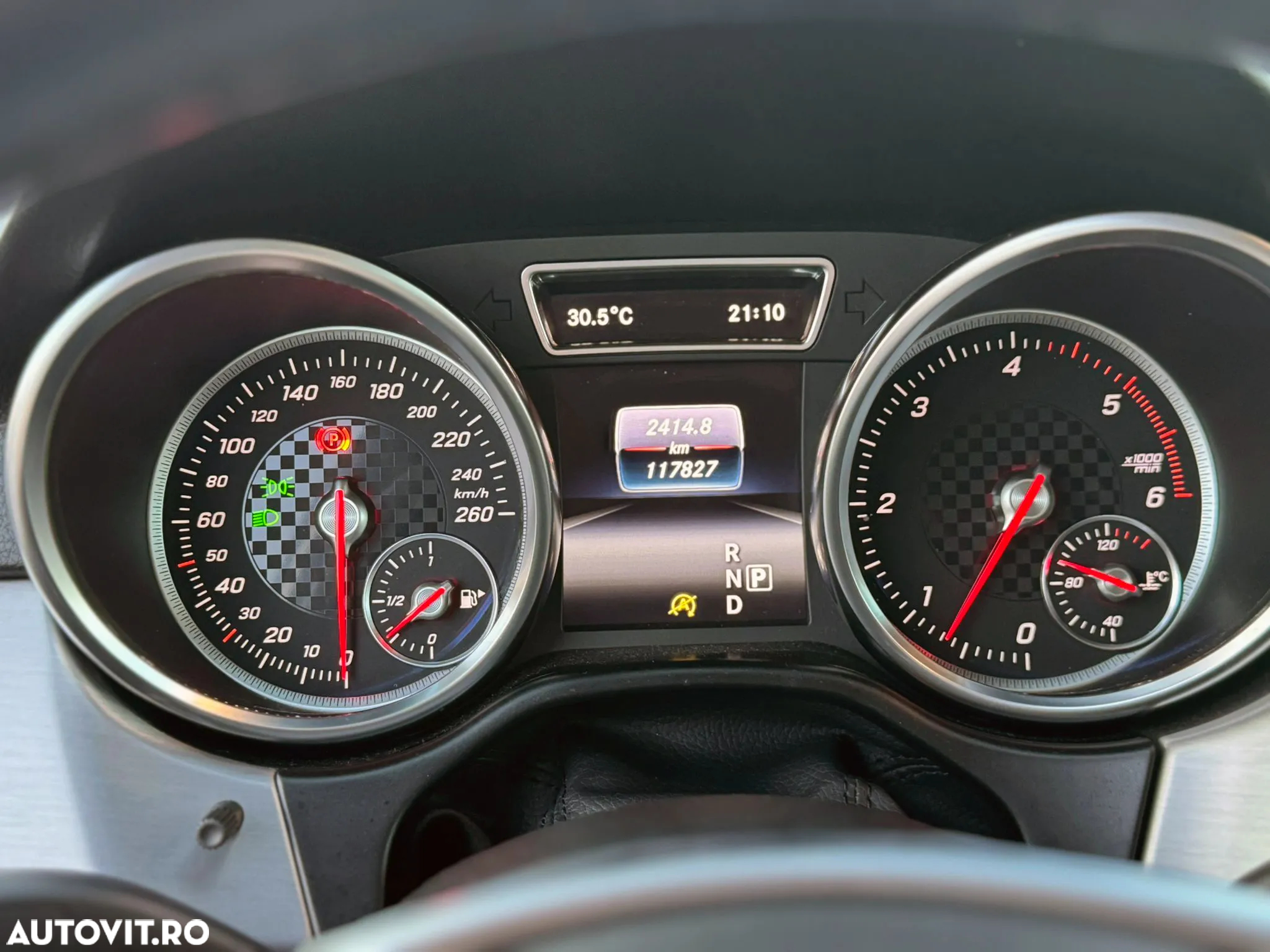 Mercedes-Benz GLE 350 d 4Matic 9G-TRONIC AMG Line - 9