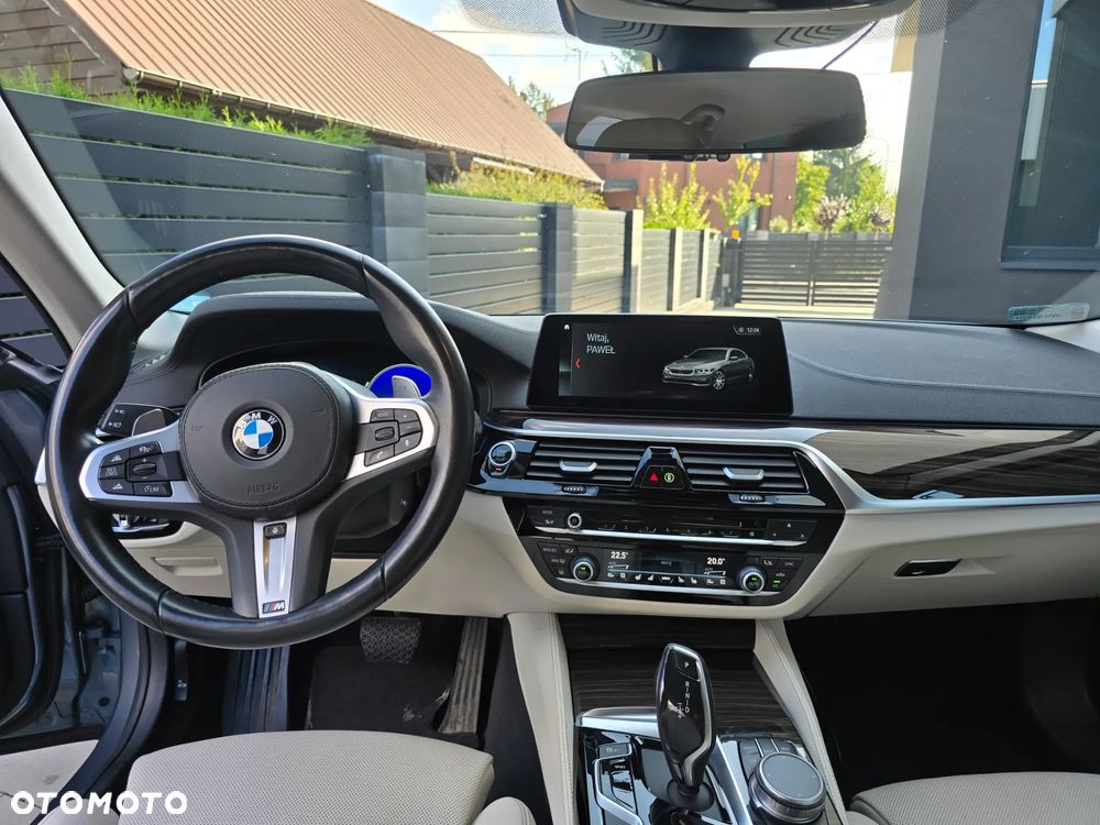 BMW Seria 5 540i GPF xDrive Luxury Line - 14