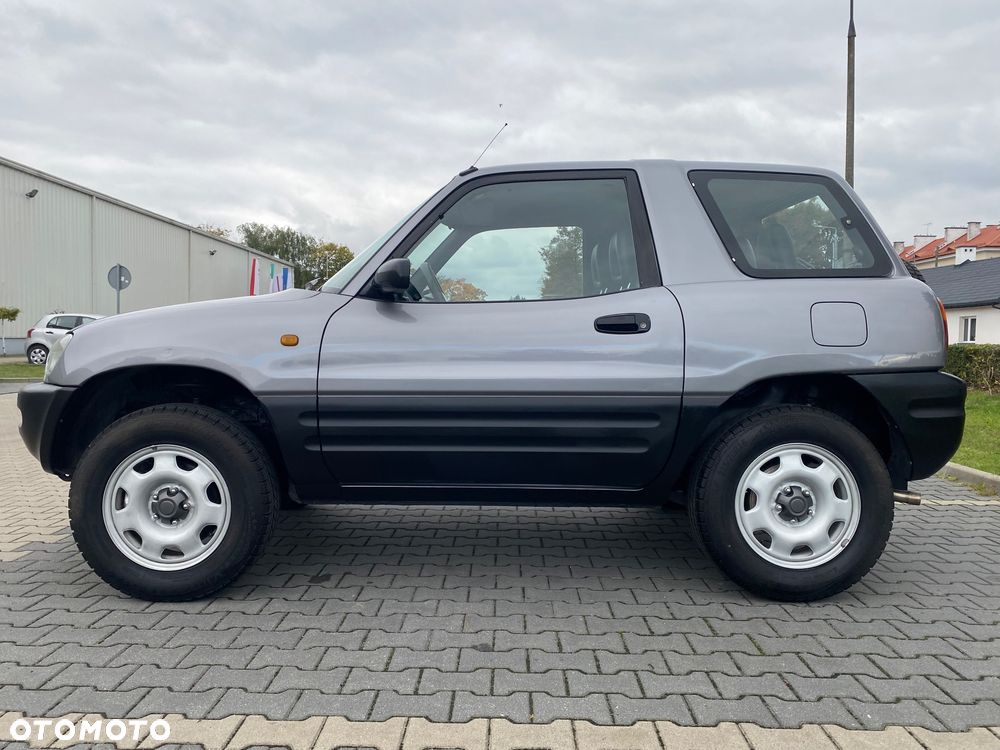 Toyota RAV4 - 32