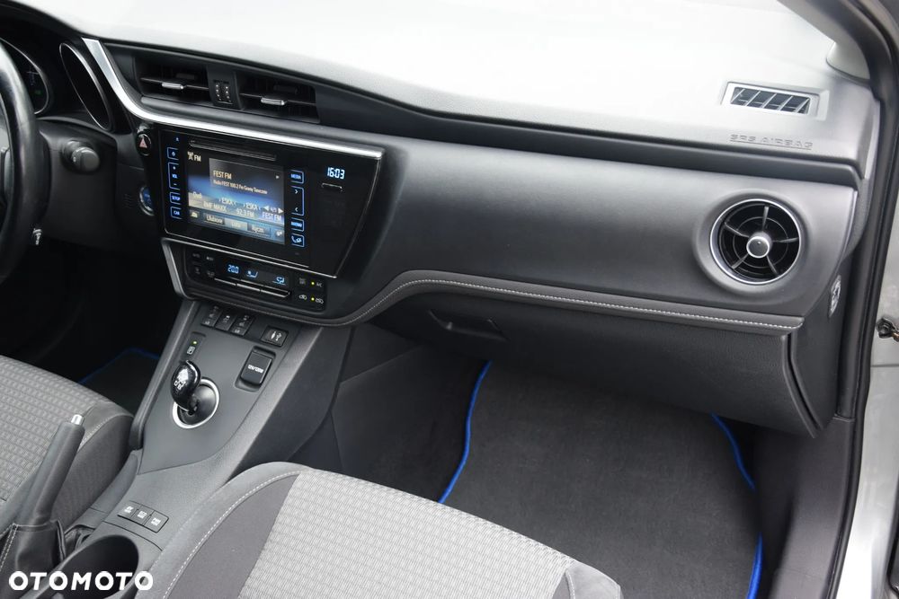 Toyota Auris - 8