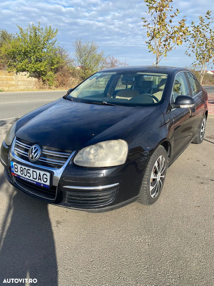 Volkswagen Jetta 2.0 TDI DPF Freestyle - 2