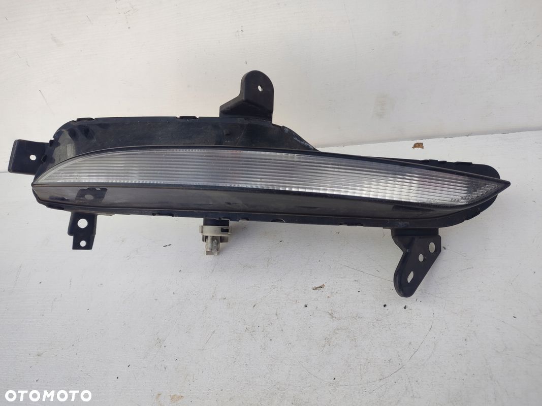 Kierunkowskaz prawy przód RENAULT MEGANE IV ORYGINAŁ EUROPA 261306376R - 1