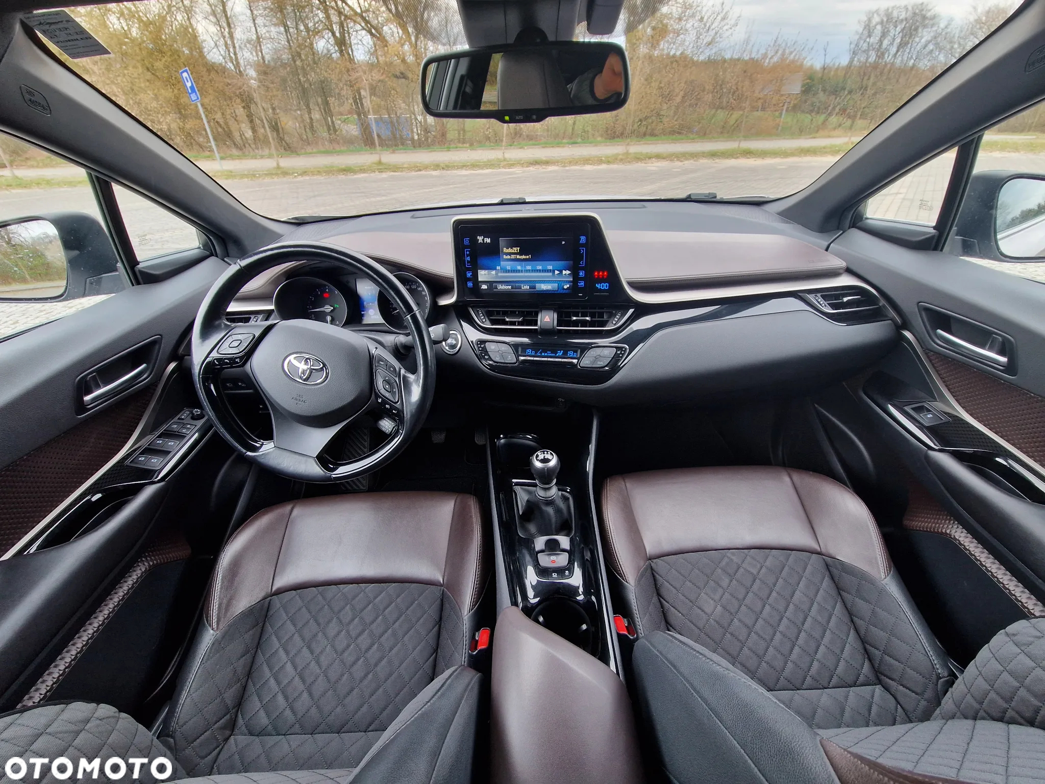 Toyota C-HR 1.2 T Prestige - 32