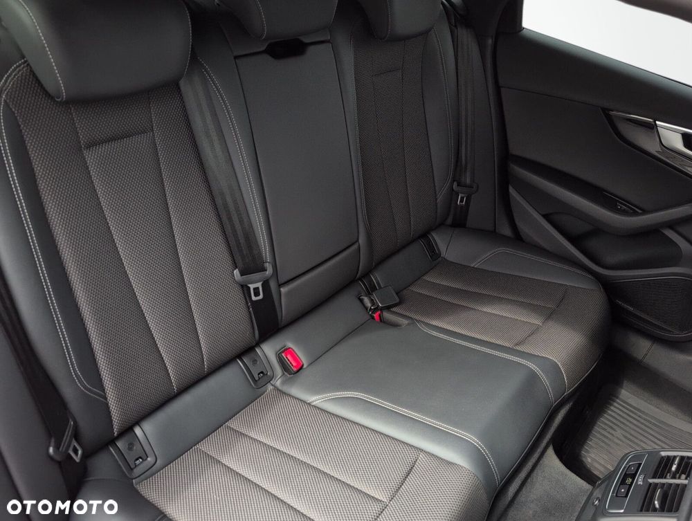 Audi A4 Avant - 13