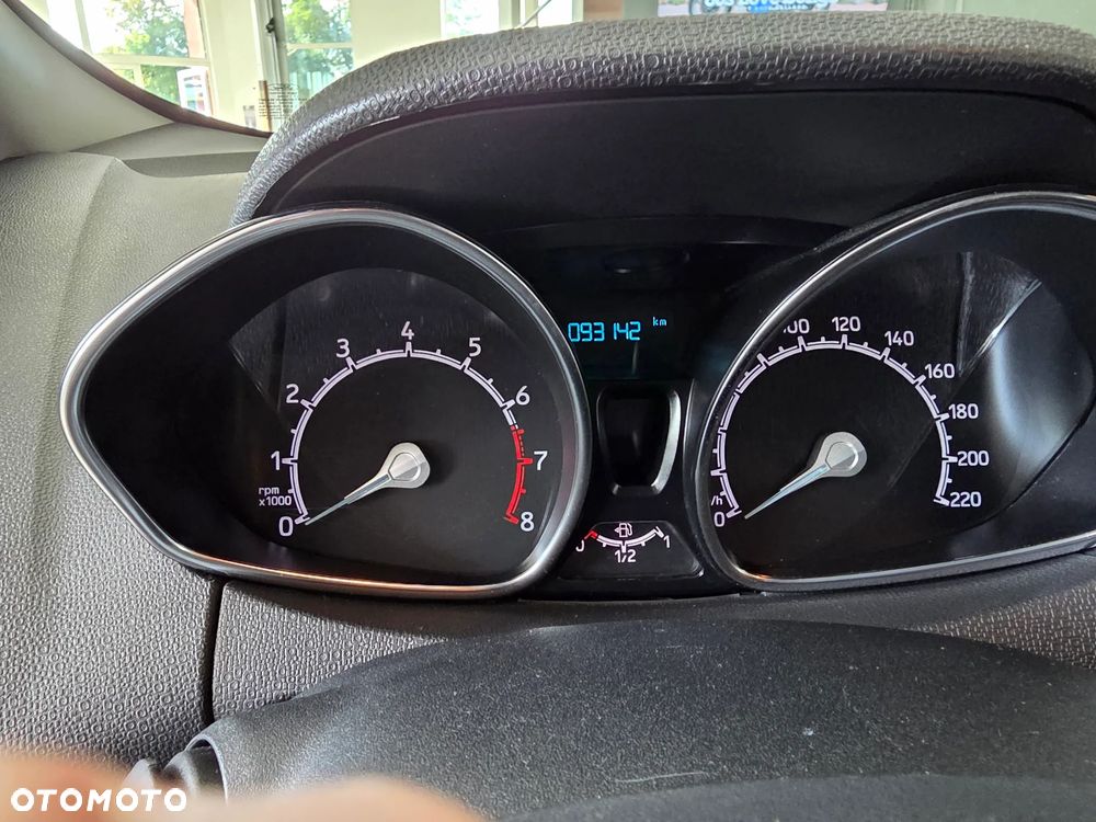 Ford EcoSport - 12