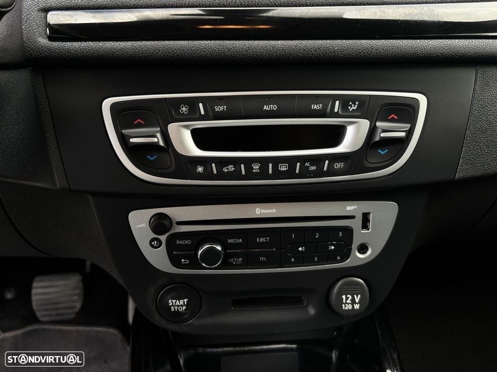 Renault Mégane Coupe 1.5 dCi Bose Edition SS - 15