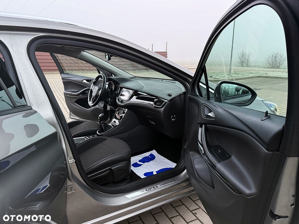 Opel Astra 1.4 Turbo Start/Stop 120 Jahre - 23