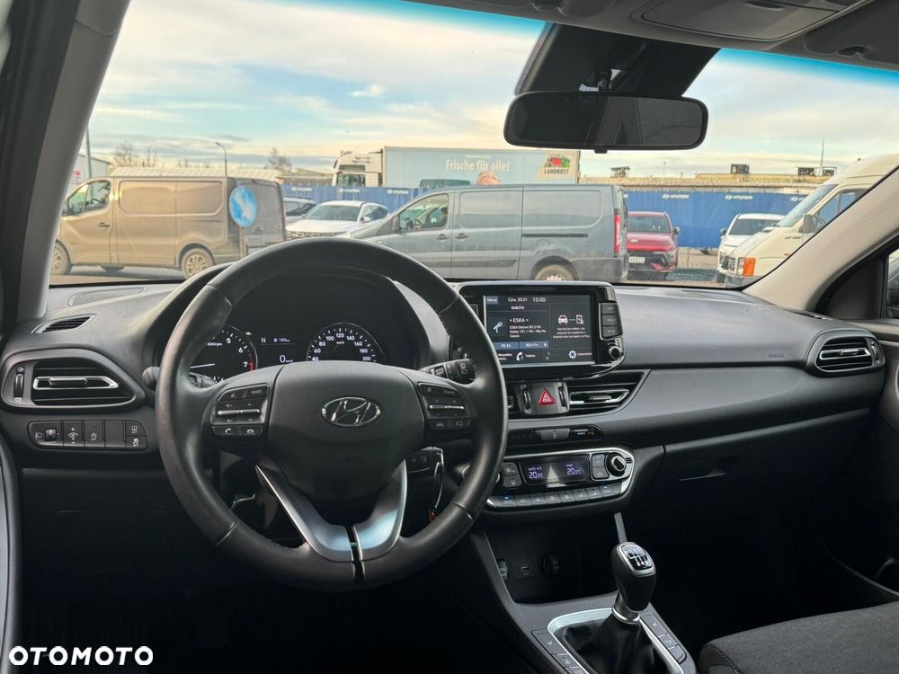 Hyundai i30 1.5 T-GDI 48V Smart - 9