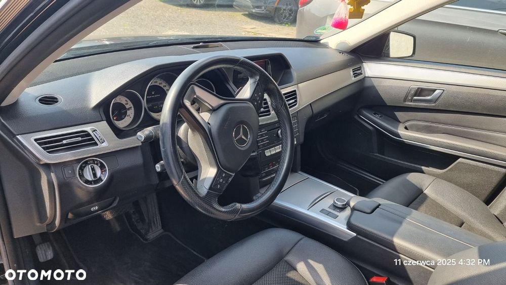 Mercedes-Benz Klasa E - 27