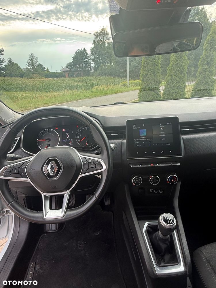 Renault Clio - 9