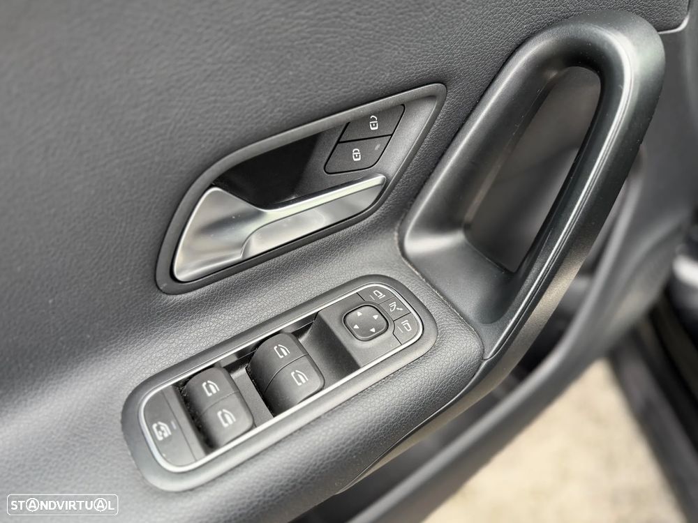 Mercedes-Benz CLA 250 e Progressive - 39