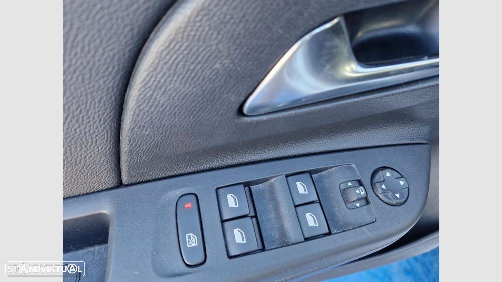 Opel Corsa 1.2 T GS - 10