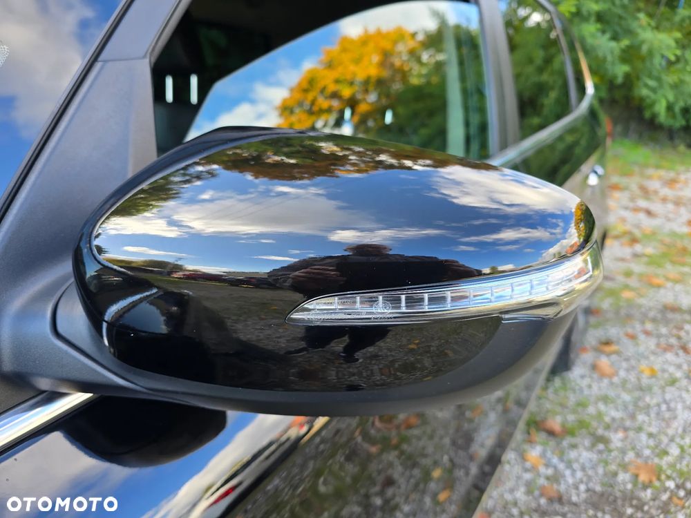 Kia Carens 1.7 CRDi Spirit - 10