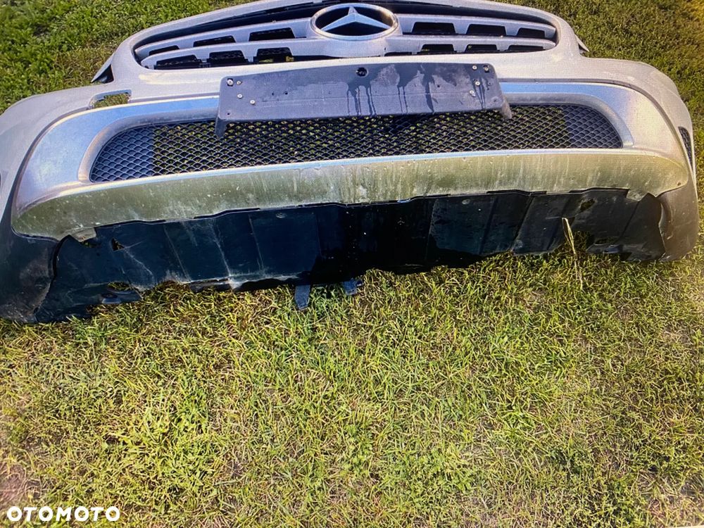 MERCEDES gla 156 kompletny zderzak plyta pod zderzak styropian 650 - 2
