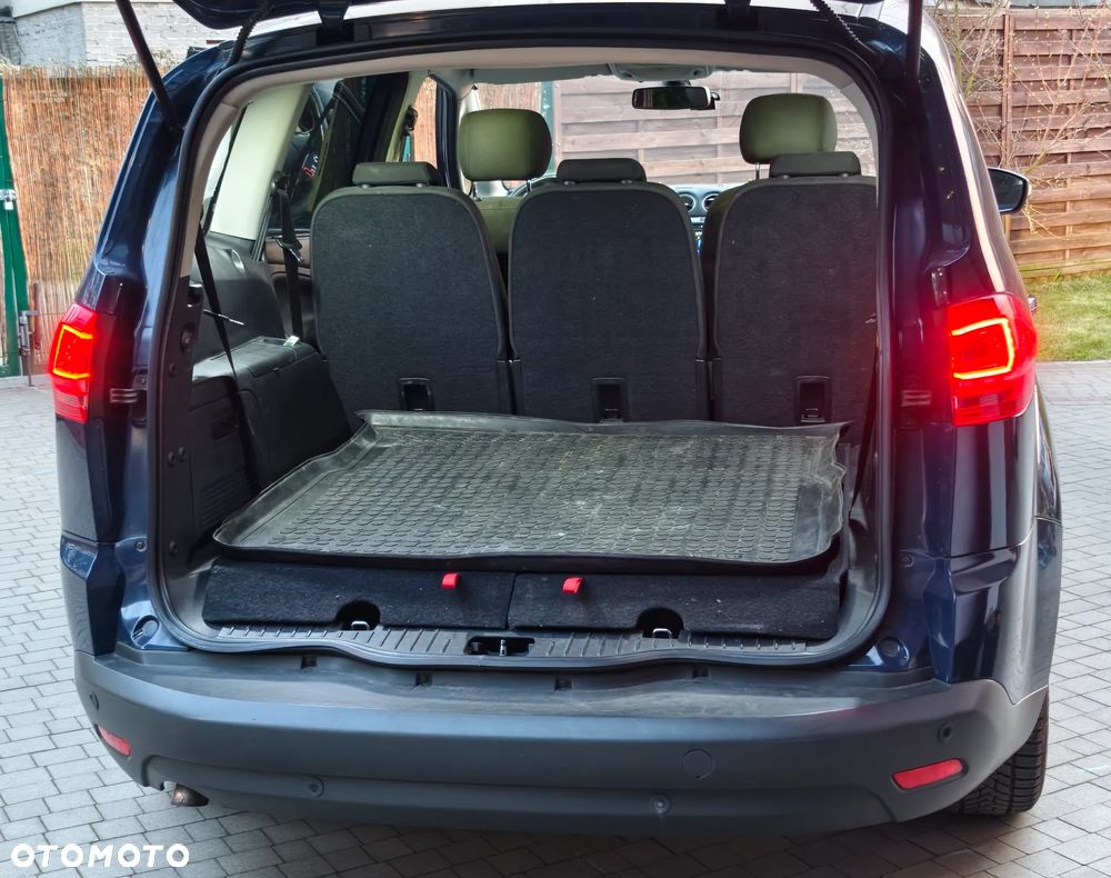 Ford S-Max - 9