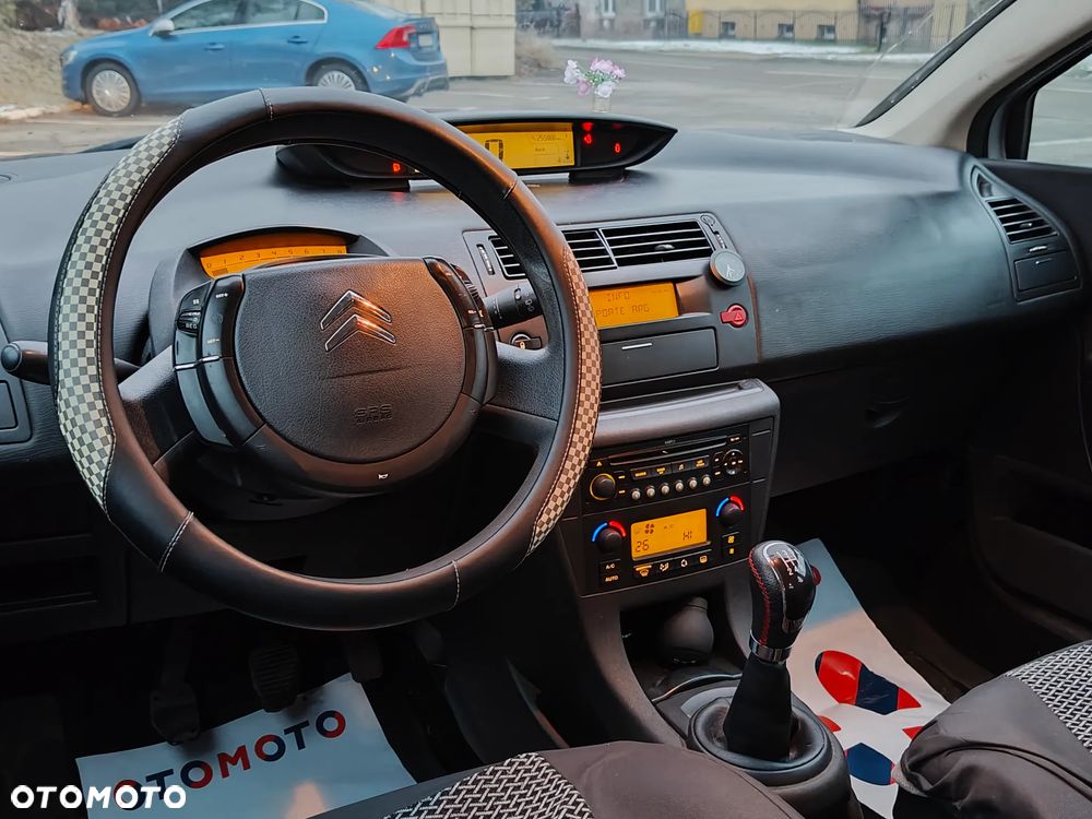 Citroën C4 1.4 16V Equilibre - 6