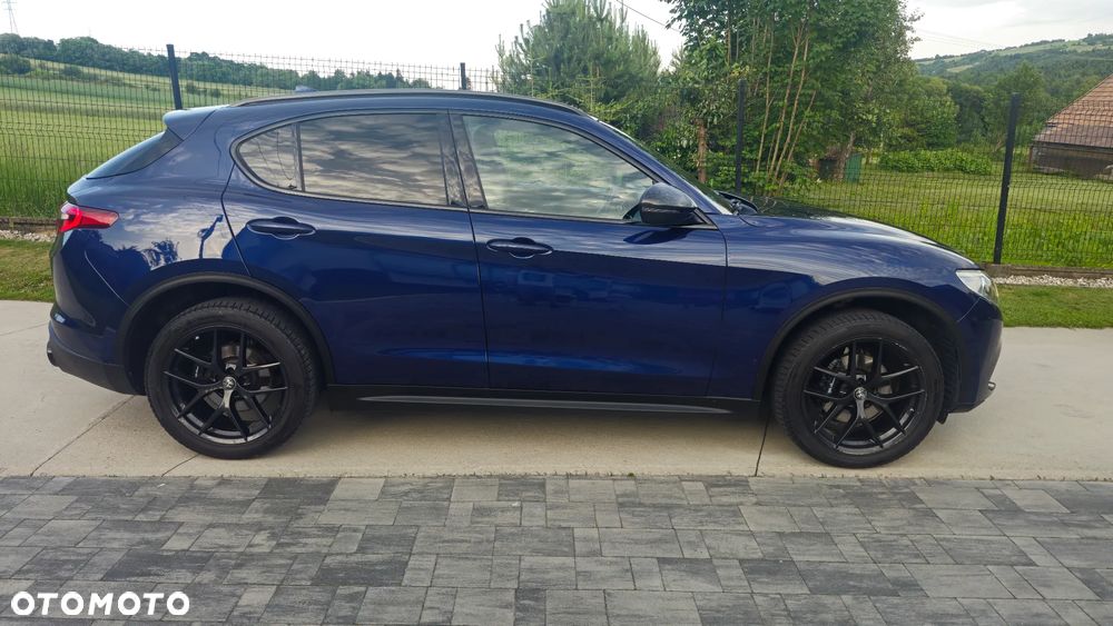 Alfa Romeo Stelvio 2.0 Turbo B-Tech Edition Q4 - 3