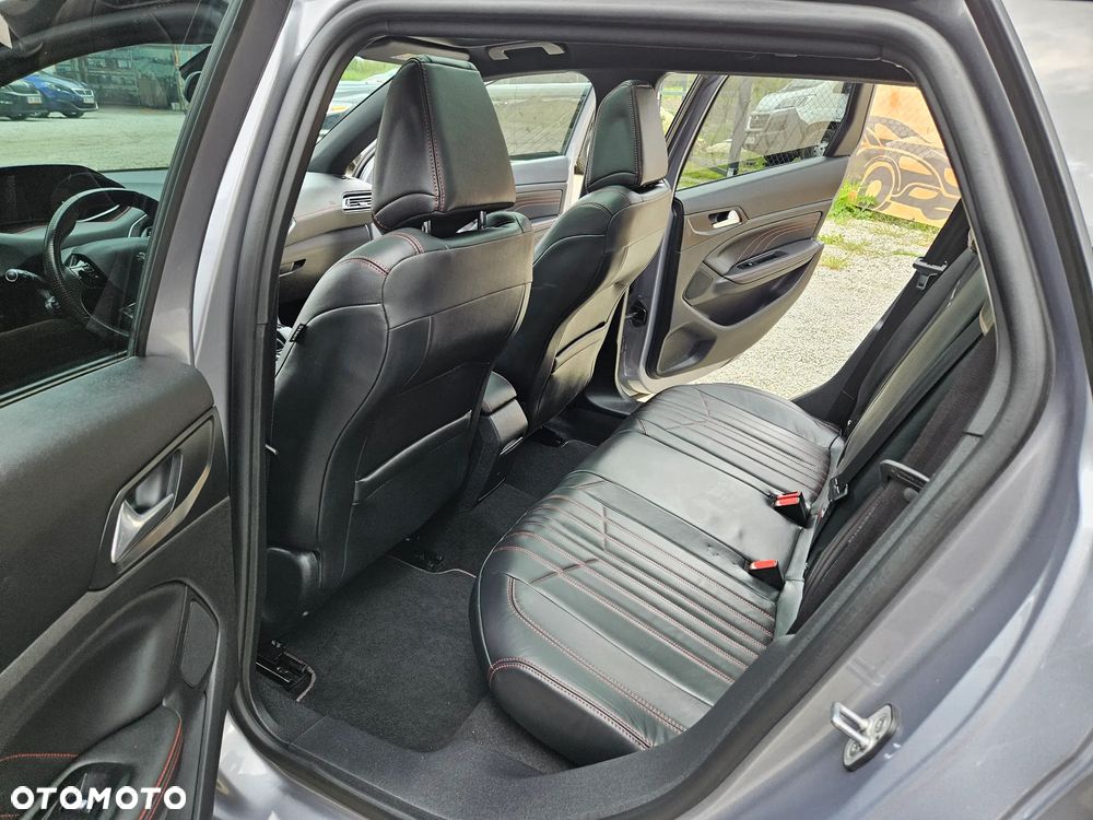 Peugeot 308 - 25