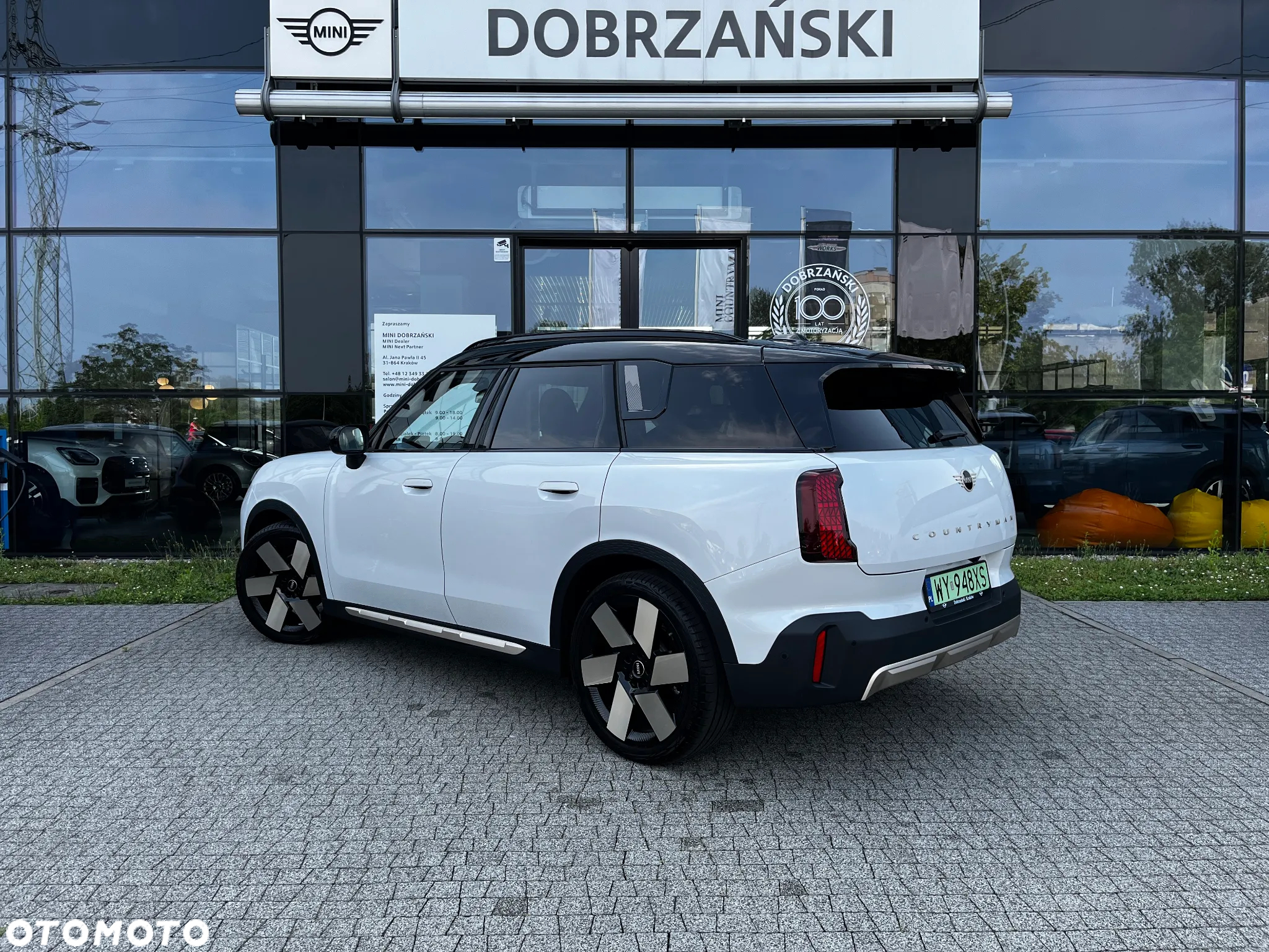 MINI Countryman E 66.5kWh Linia Favoured - 4