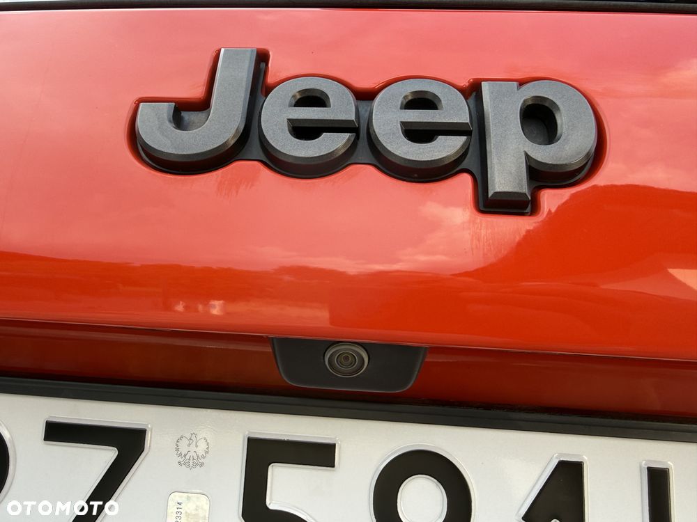 Jeep Cherokee - 14