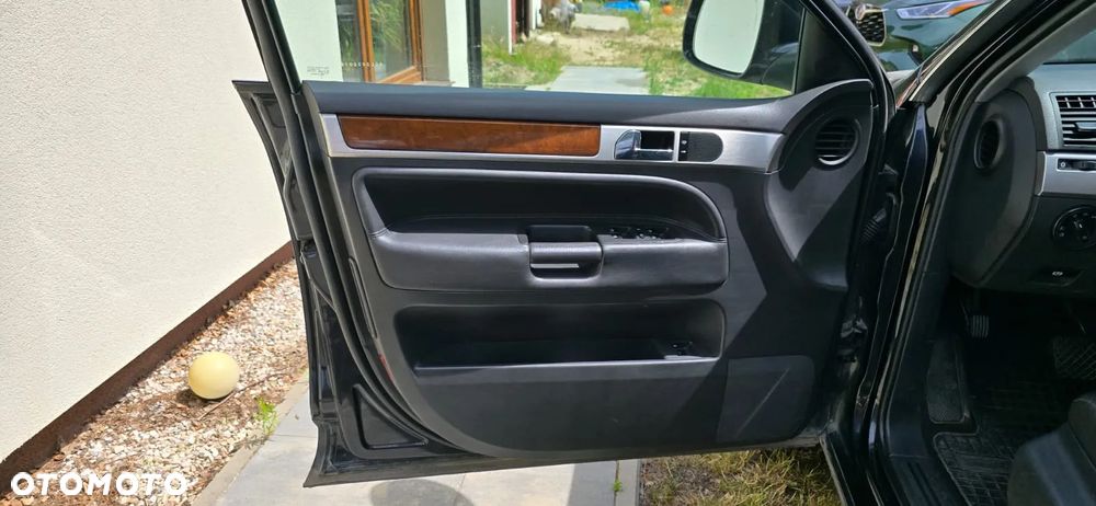 Volkswagen Touareg 3.0 V6 TDI DPF Automatik Kong - 9